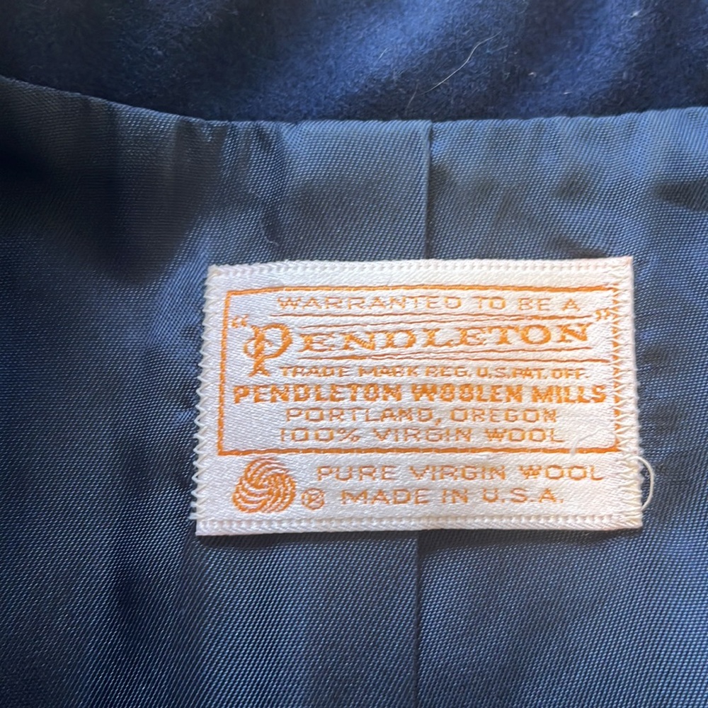 Pendleton Blazer - image 3